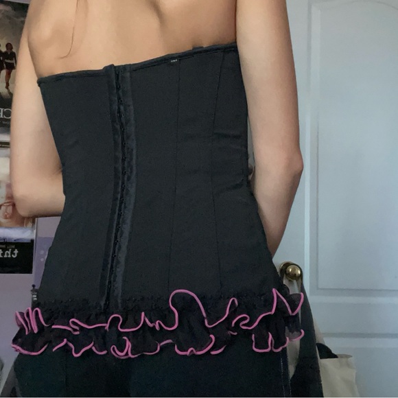 vintage coquette black and pink corset/bustier 🖤🎀 - Picture 2 of 4